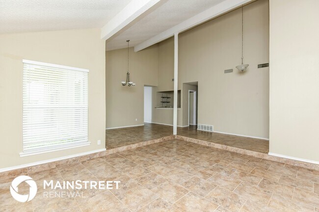 Building Photo - 6800 Penhurst Dr