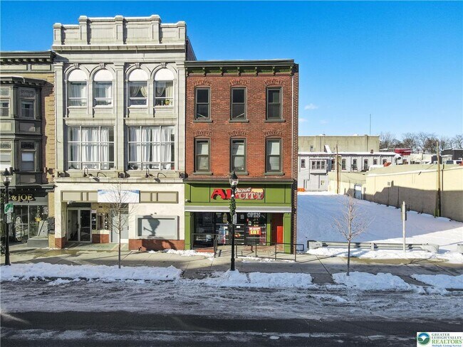 Foto del edificio - 1015 Hamilton St