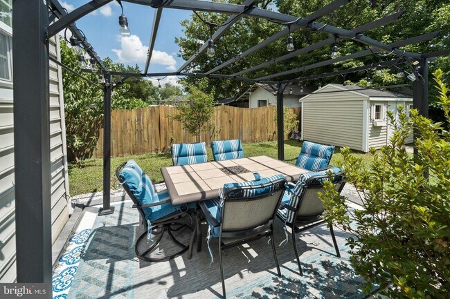 Building Photo - 3111 Hall Ct