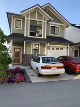 Building Photo - 47042 Macfarlane Pl