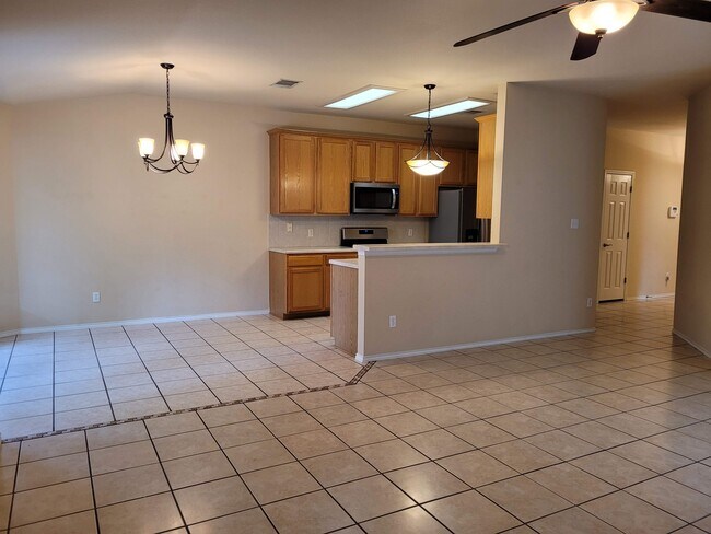 Building Photo - 1701 Lobo Mountain Ln