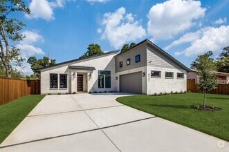 Building Photo - 8231 Forest Ln