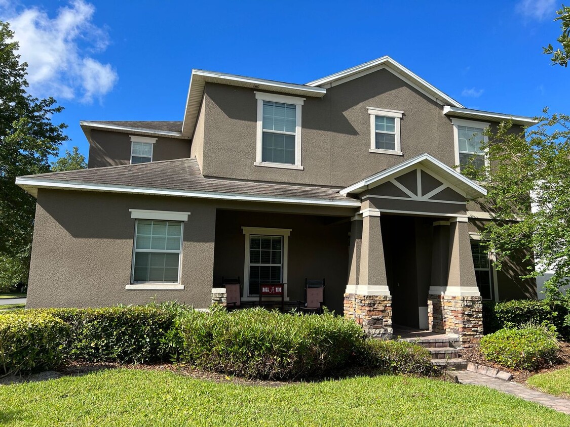 Primary Photo - BEAUTIFUL 4 BEDROOM 3.5 BATHS HOME 2566 SQ...