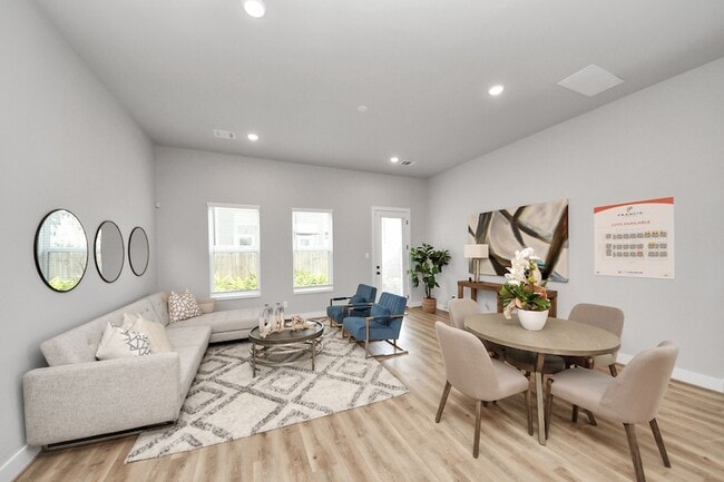 Foto del edificio - 5811 Francis Oak Ln