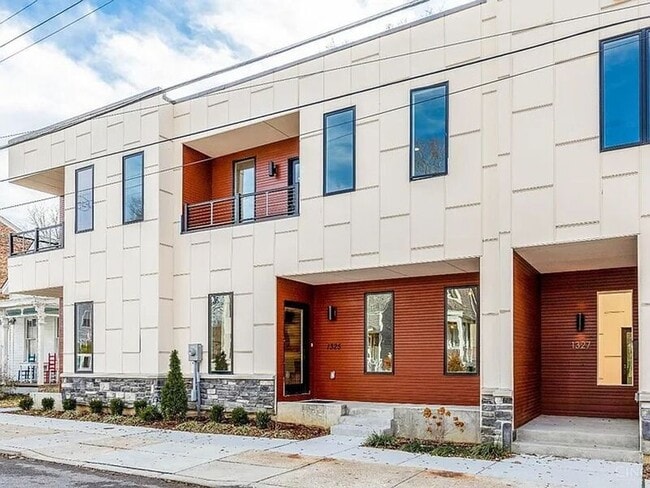 Photo - 1325 Knowlton St Townhome