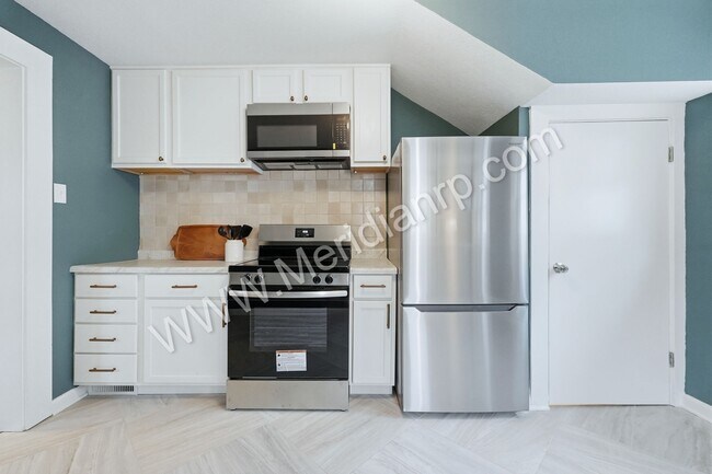 Foto del edificio - 931 Woodview Blvd