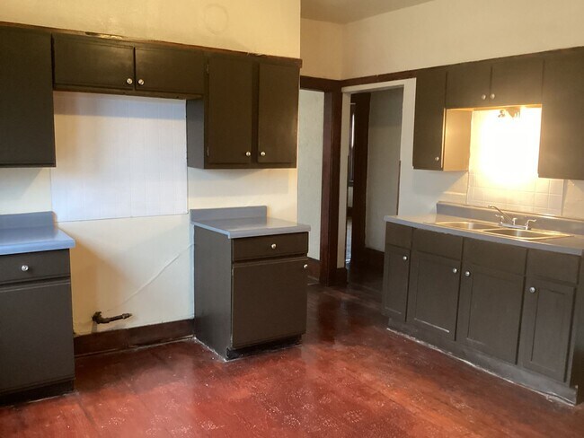 Foto del edificio - 2450 N Buffum St