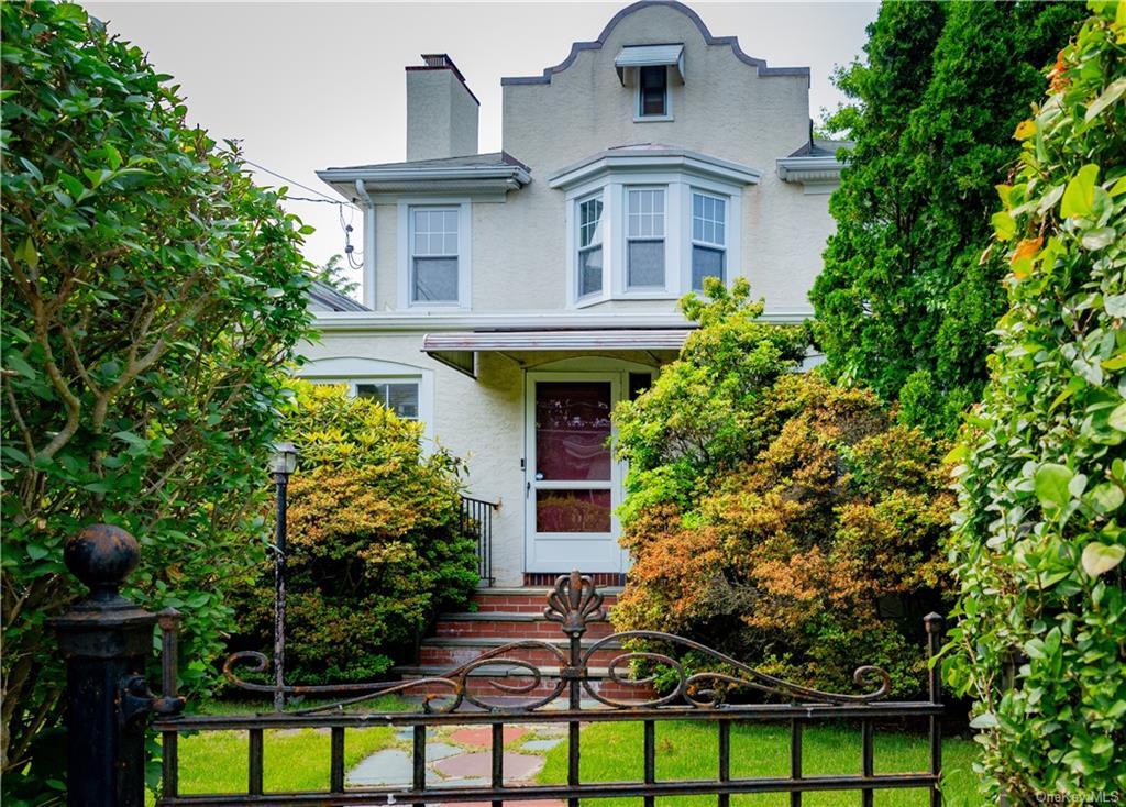 Primary Photo - 60 Sterling Ave
