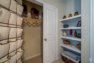 2BR, 2BA - 1147SF - The Fountains at Almeda