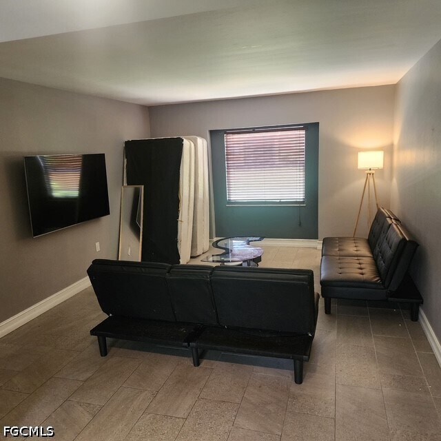 Foto del edificio - 12656 Kenwood Ln