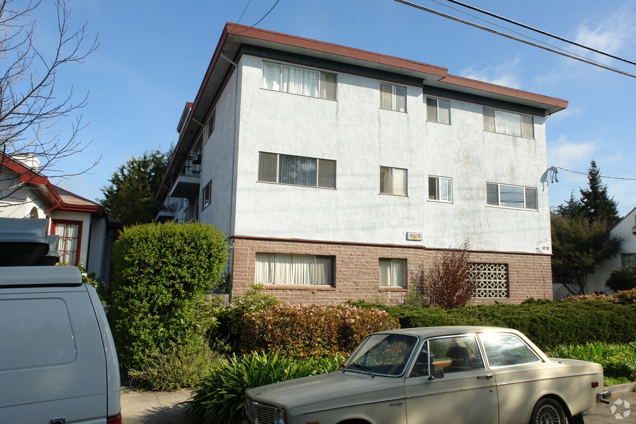 Building Photo - 1721 Berkeley Way