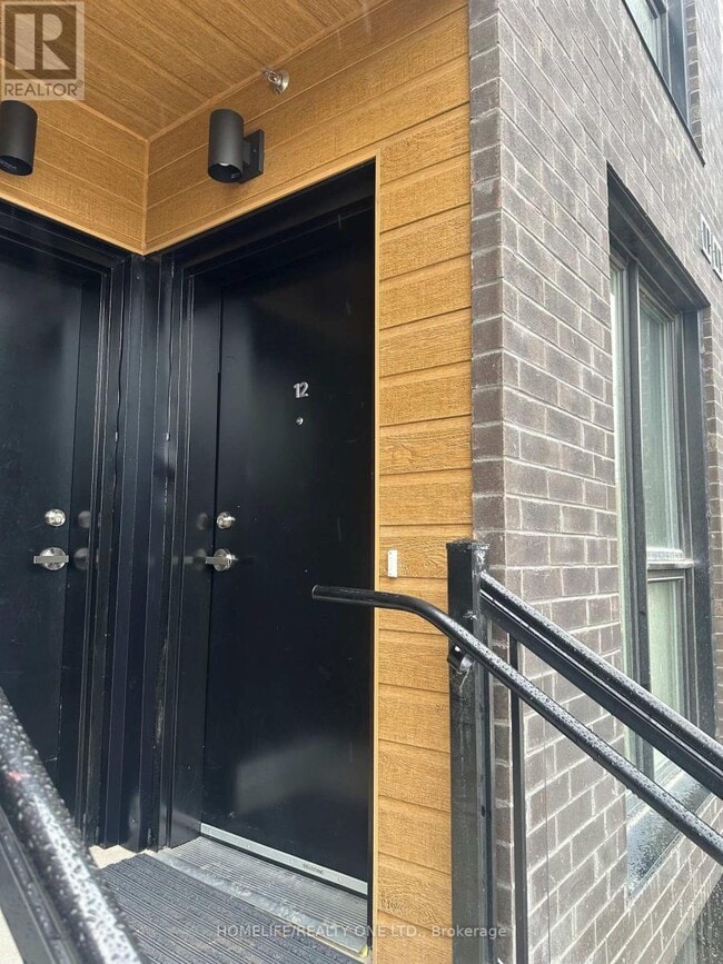 Building Photo - 168 Clonmore Dr