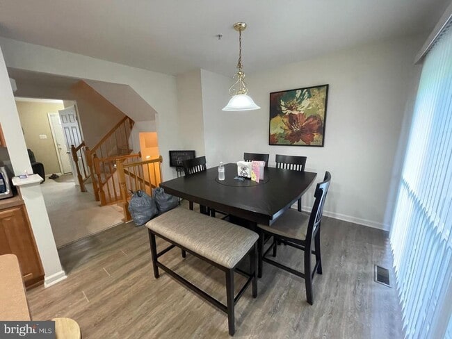 Building Photo - 7122 Deep Falls Way