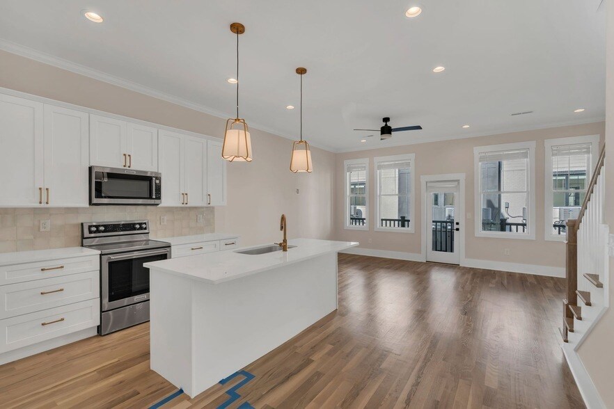 Foto principal - 5301 Centennial Blvd