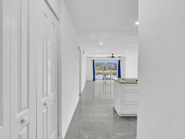 Building Photo - 2451 SW 82nd Ave