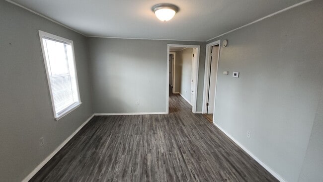 Foto del edificio - 705 E 5th St