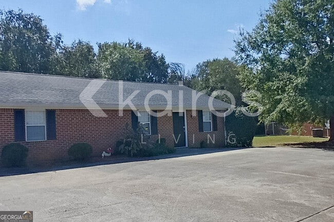 Foto del edificio - 180 Deer Pkwy