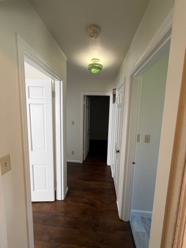 Building Photo - Charming home in Edison District