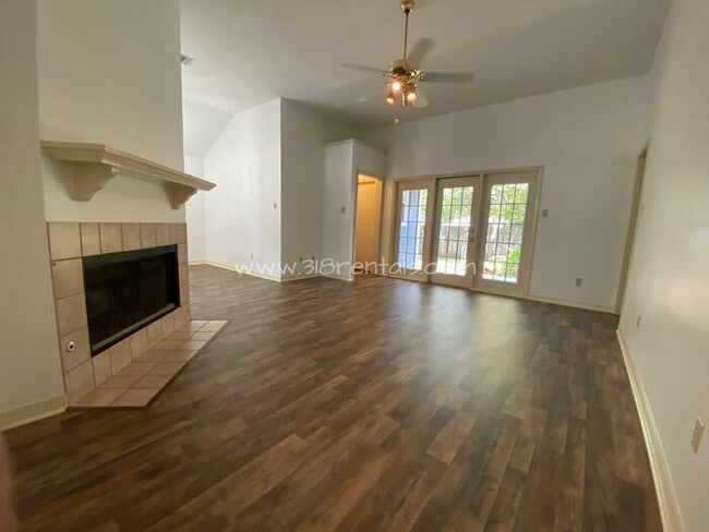 Building Photo - Home in Shady Grove available!