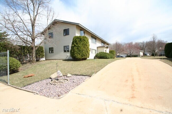 Foto del edificio - 2921 Northern Valley Dr NE