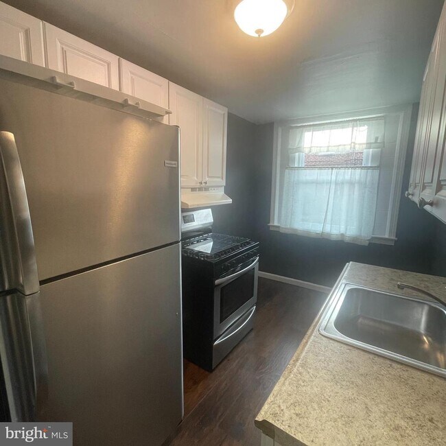 Foto del edificio - 4416 Marple St