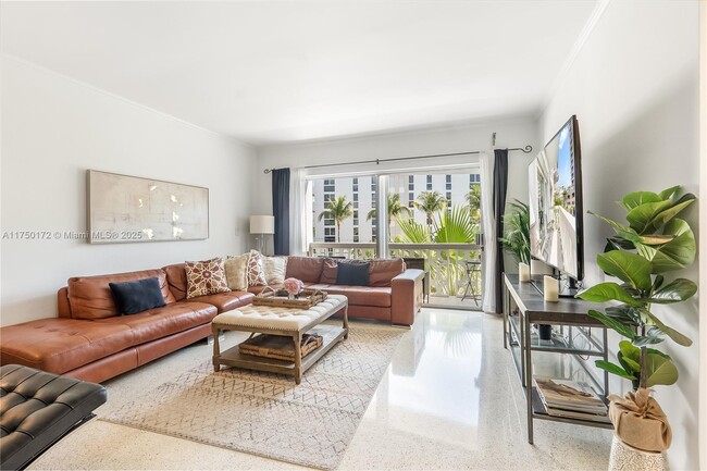 Foto del edificio - 9700 W Bay Harbor Dr