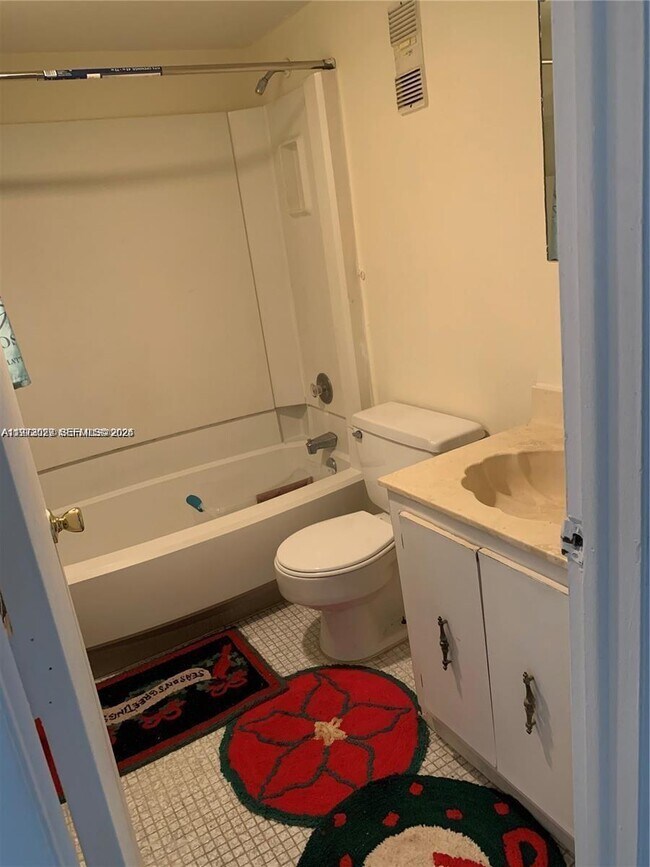 Foto del edificio - 4241 NW 19th St