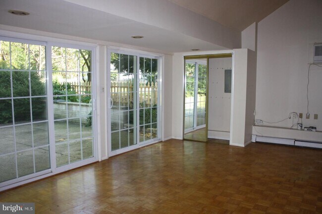 Foto del edificio - 809 River Rd