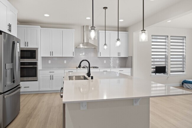 Foto del edificio - 5613 Farmstead Pl