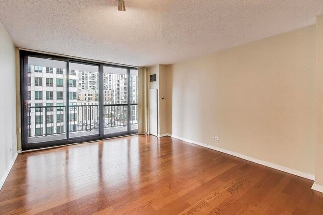Photo - 10 E Ontario Street Unit 1110 Apartment