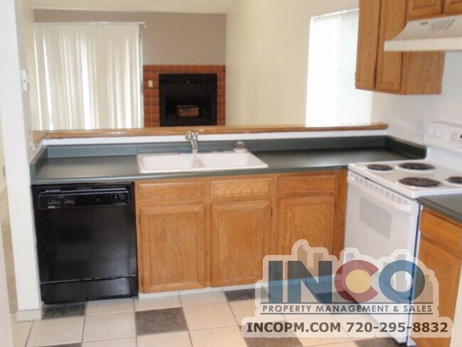 Foto del edificio - 10550 W Fair Ave