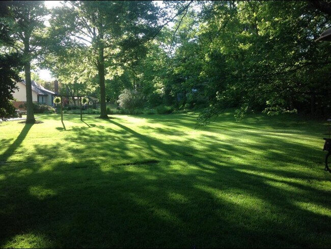 Foto del edificio - 123 Country Creek Ct