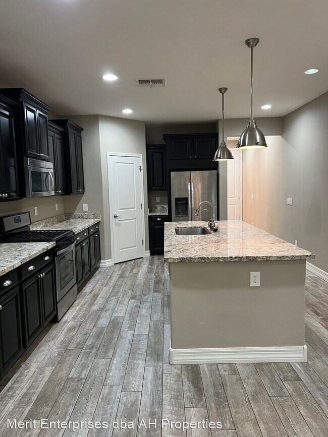 Building Photo - 3 br, 2 bath House - 2932 W WESTLAND RD