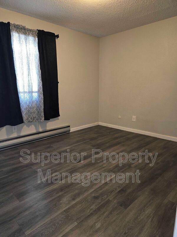 Building Photo - 4950 King Arthur Way
