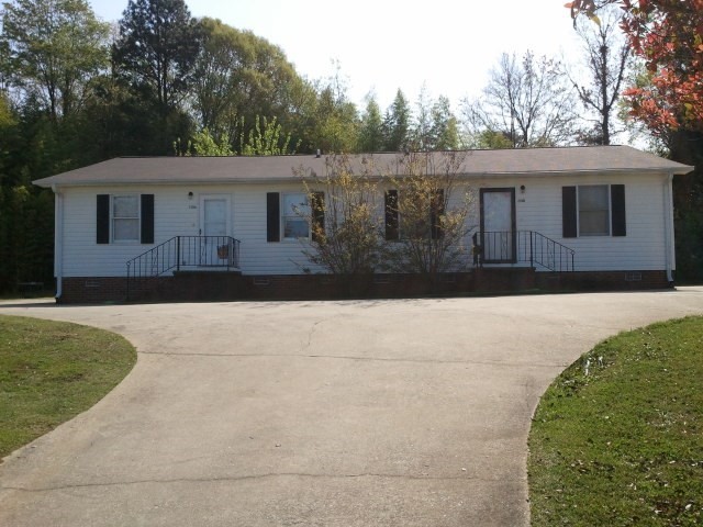 Primary Photo - 218 Pine Street Ext