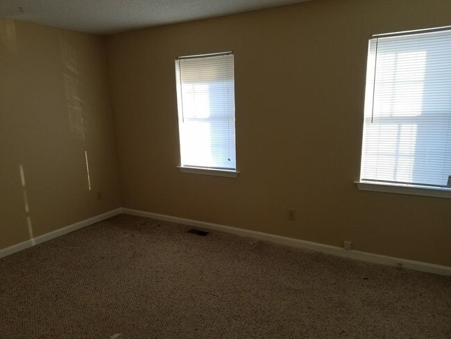 Building Photo - 505 Iron Belt Ct