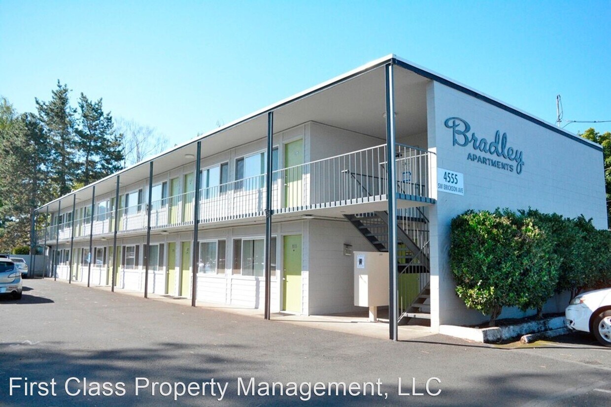 Primary Photo - 4555 SW Erickson Ave