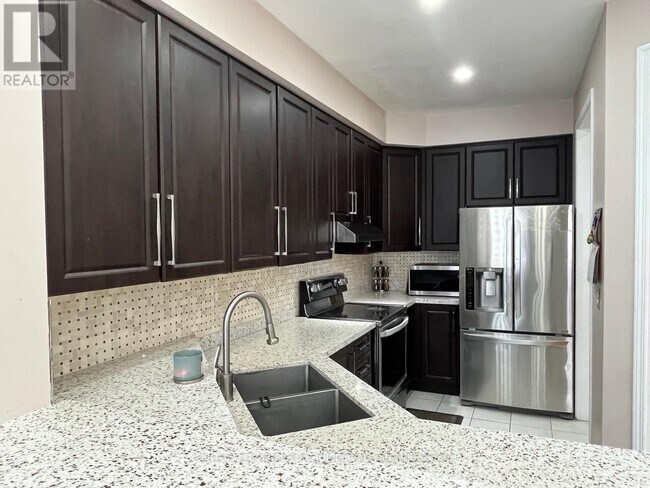 Building Photo - 1300 Weir Chase