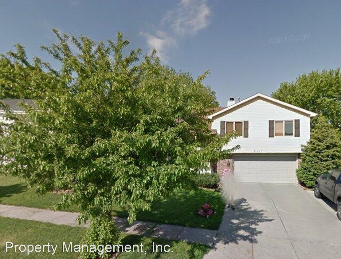 3 br, 2 bath House 6411 Briar Rosa Dr House Rental in Lincoln, NE