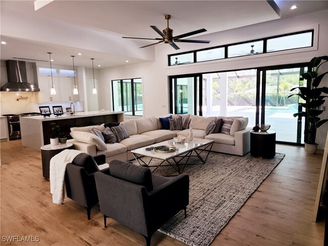 Foto del edificio - 1125 Oakes Blvd