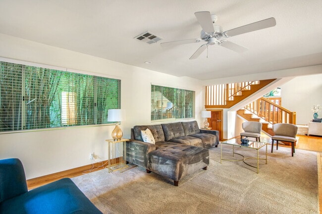 Building Photo - 34507 Camino El Molino