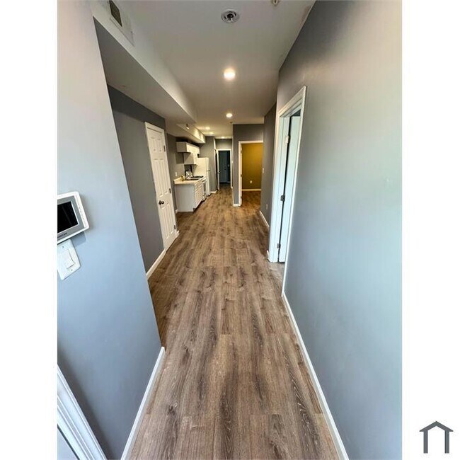 Photo - 1712 R St SE Apartment