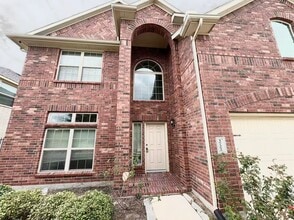 Building Photo - 3722 Pantano Ct