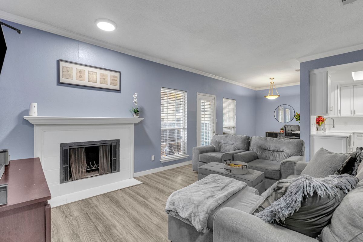 Foto principal - 8600 Coppertowne Ln