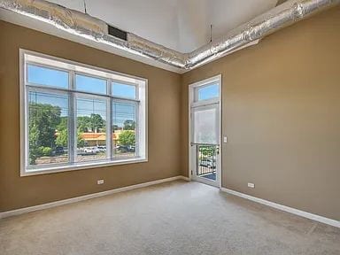 Building Photo - 550 Main St