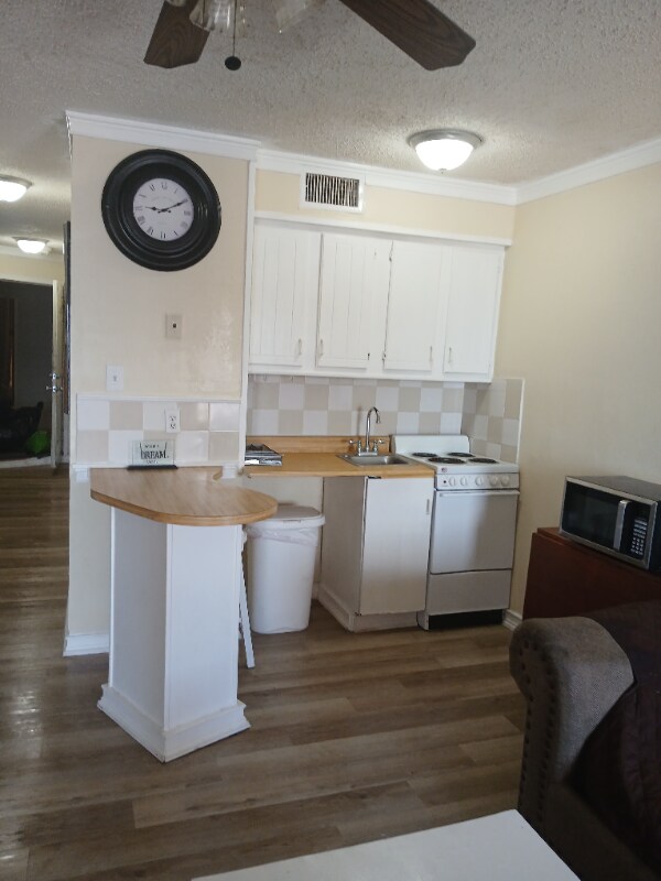 Foto del edificio - 3938 Surfside Blvd