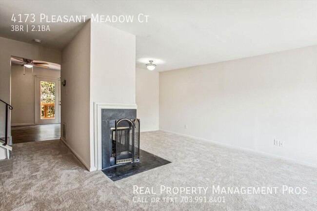 Building Photo - Qualify For a Zero Deposit/Deck Backs to T...