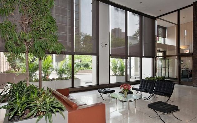 Lobby - 5455 N Sheridan Rd