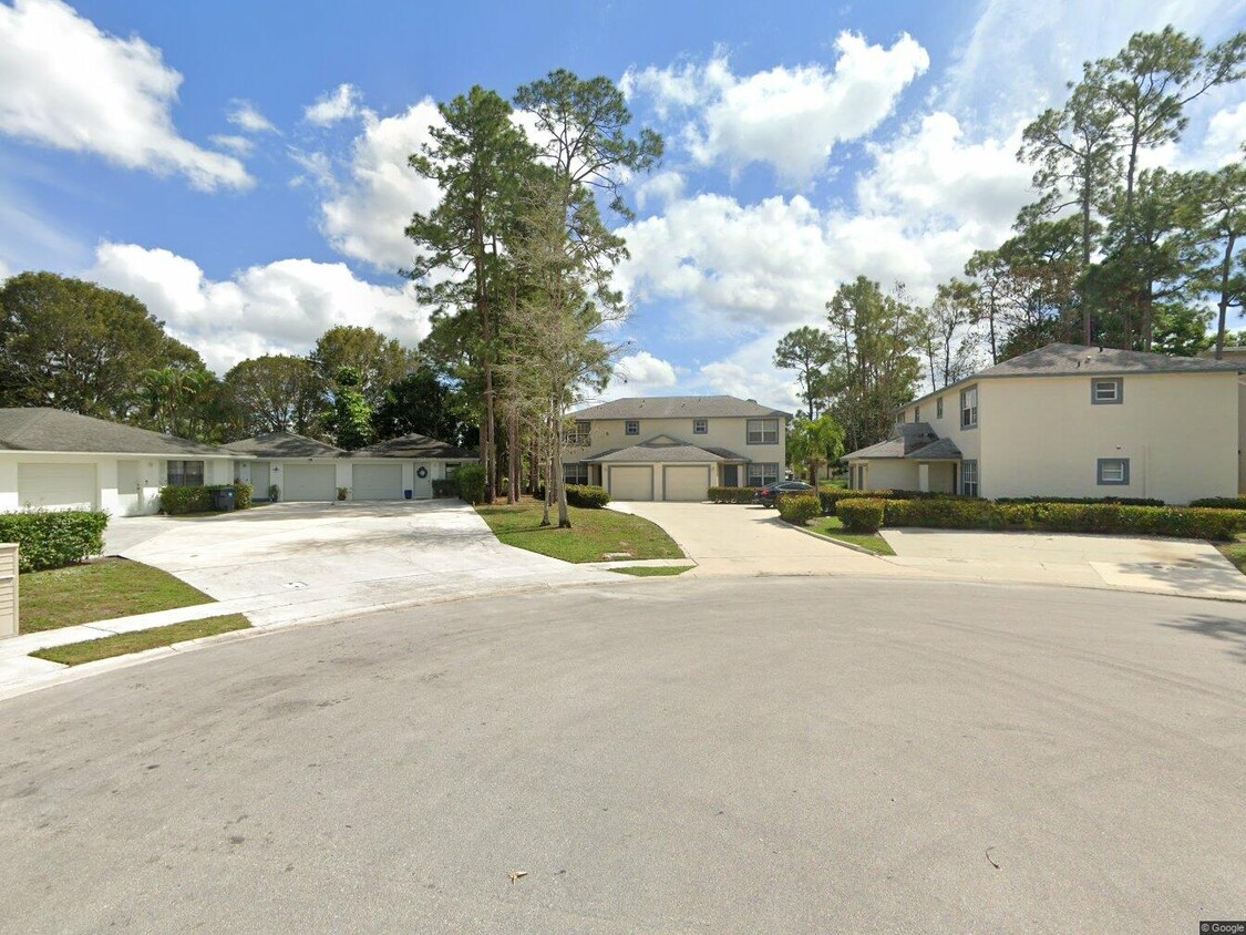 Primary Photo - 13700 Bottlebrush Ct