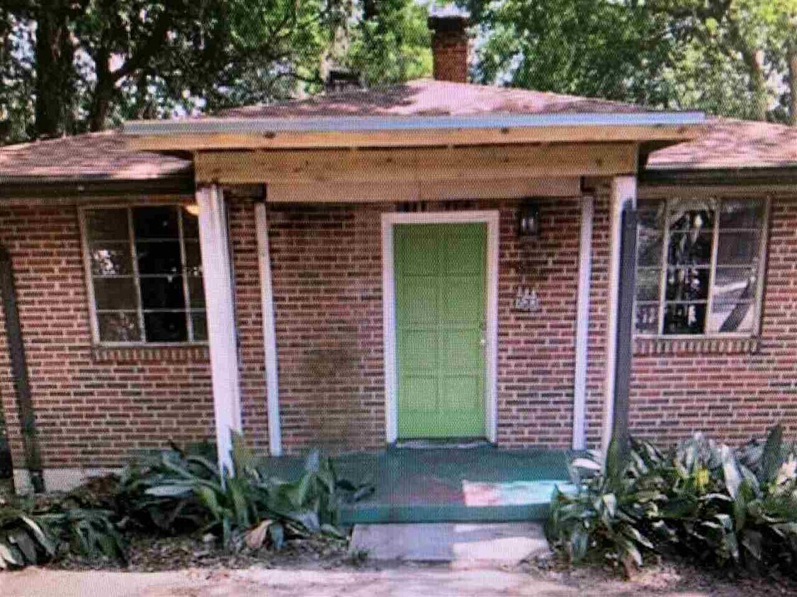 Foto principal - 727 E Jefferson St